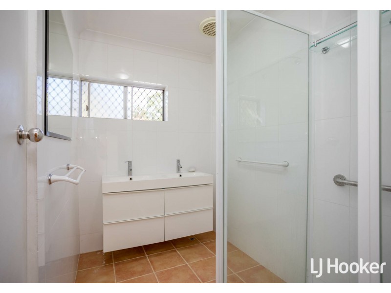 55 Regency Drive, Thornlie WA 6108