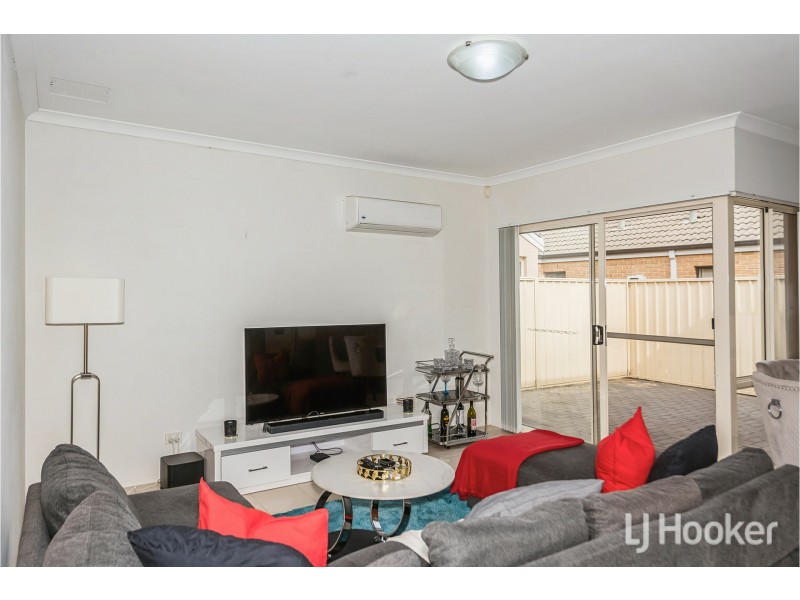 6/15 Third Avenue, Kelmscott WA 6111