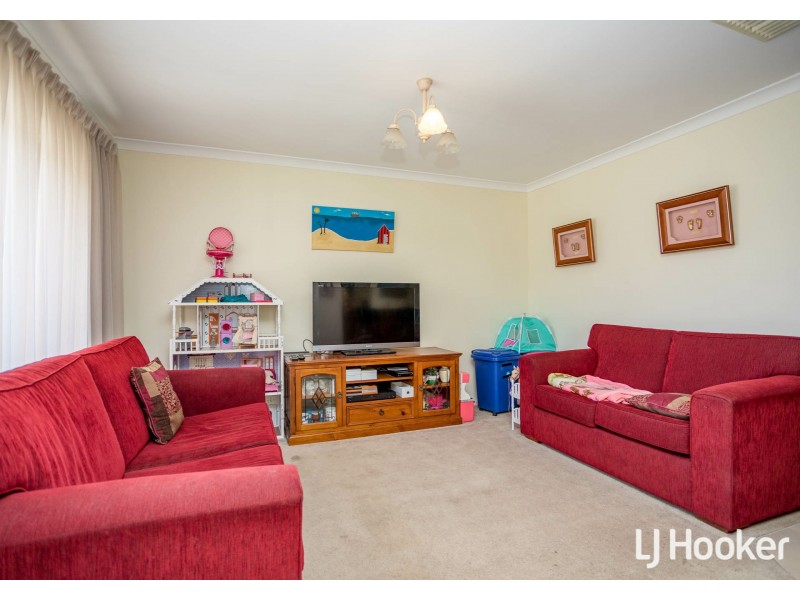 5 Bindoon Loop, Huntingdale WA 6110