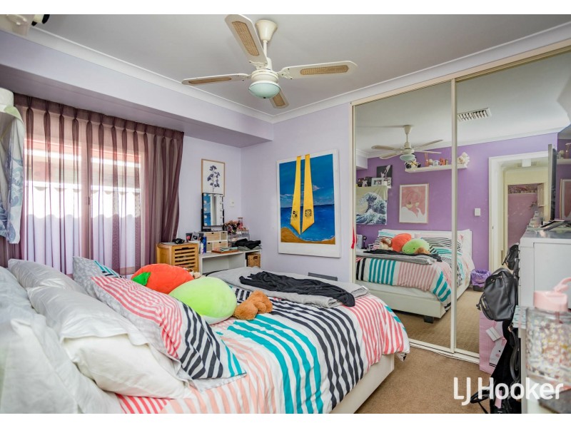 5 Bindoon Loop, Huntingdale WA 6110