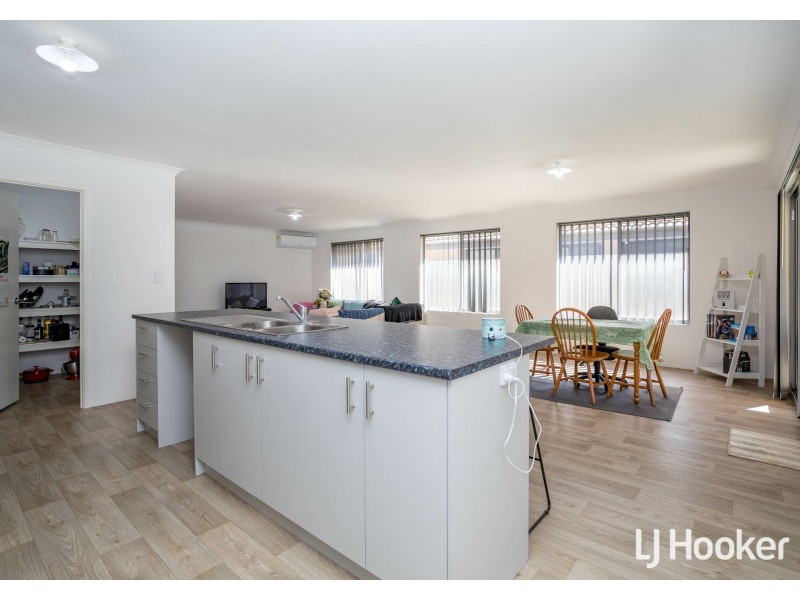 53 Larimar Parade, Byford WA 6122