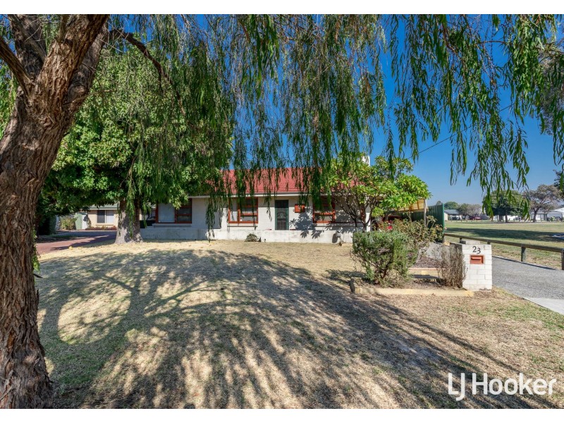 23 Bernice Way, Thornlie WA 6108