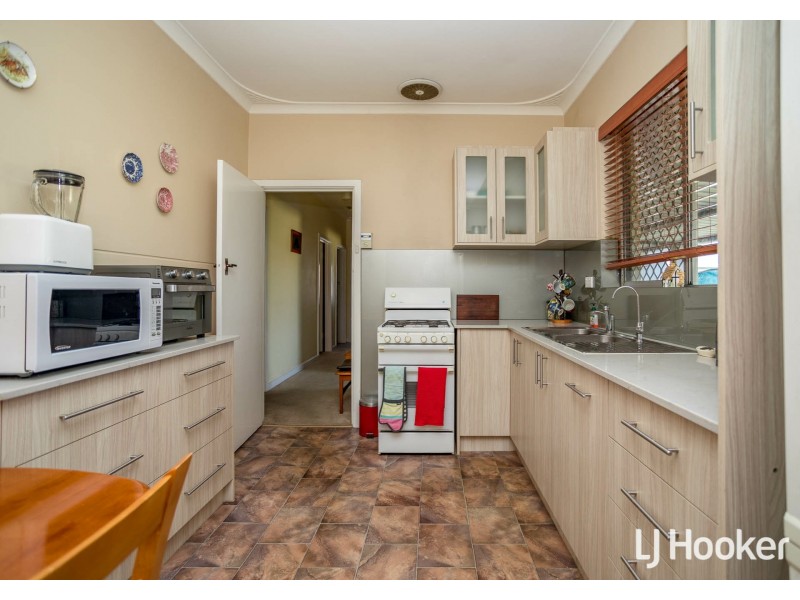 23 Bernice Way, Thornlie WA 6108