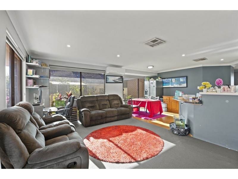 13 Hutt Way, Gosnells WA 6110