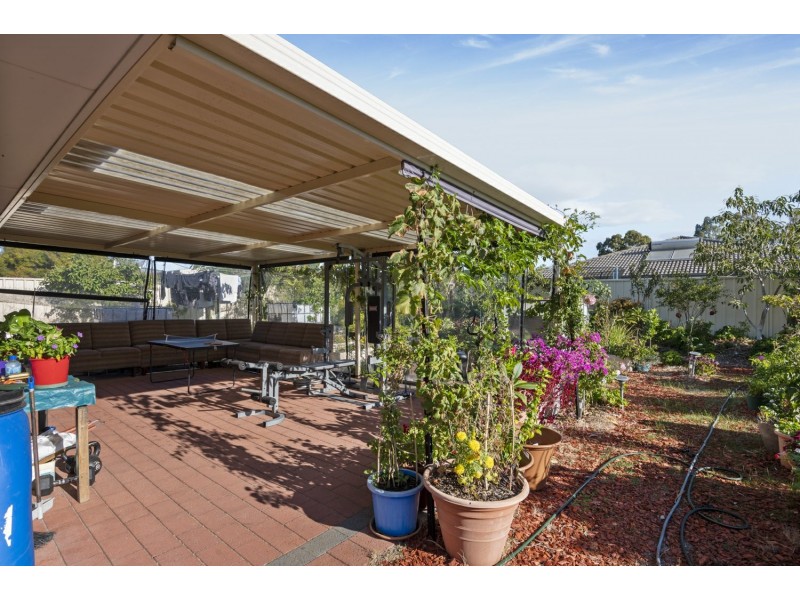 13 Hutt Way, Gosnells WA 6110