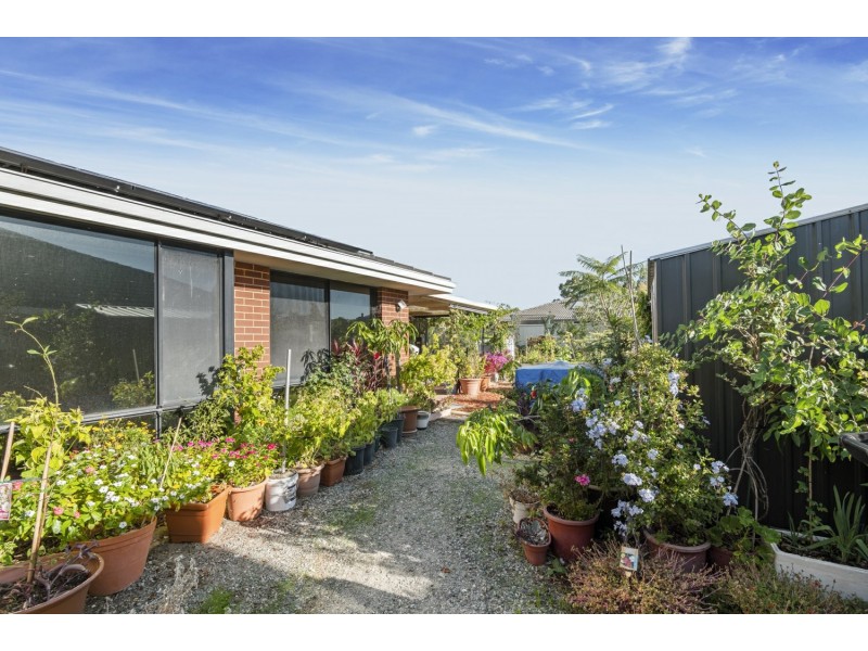 13 Hutt Way, Gosnells WA 6110