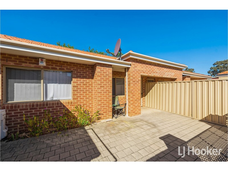 2/11 Sheoak Road, Maddington WA 6109