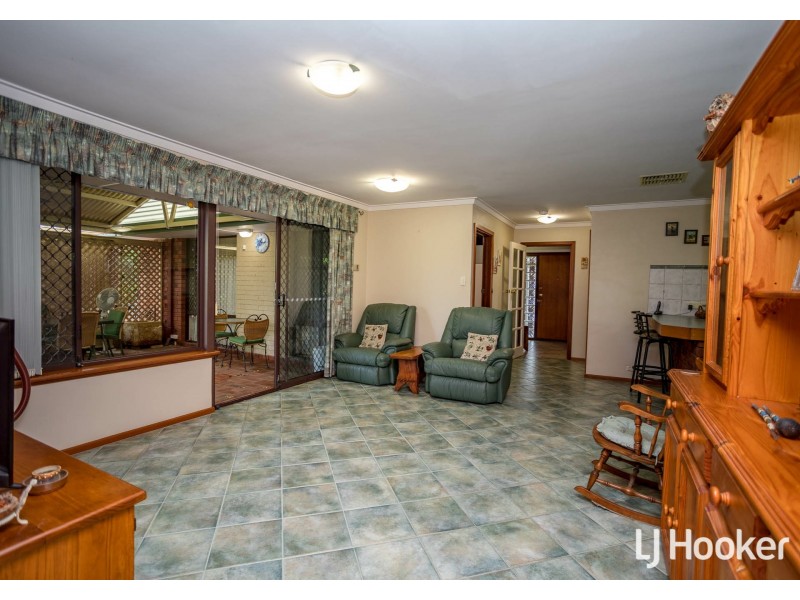 26 Grundy Way, Thornlie WA 6108