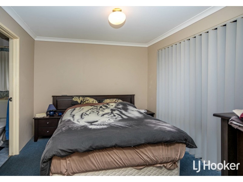 42 Ashworth Way, Brookdale WA 6112