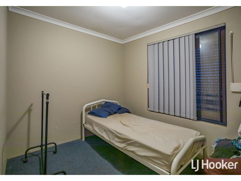 42 Ashworth Way, Brookdale WA 6112