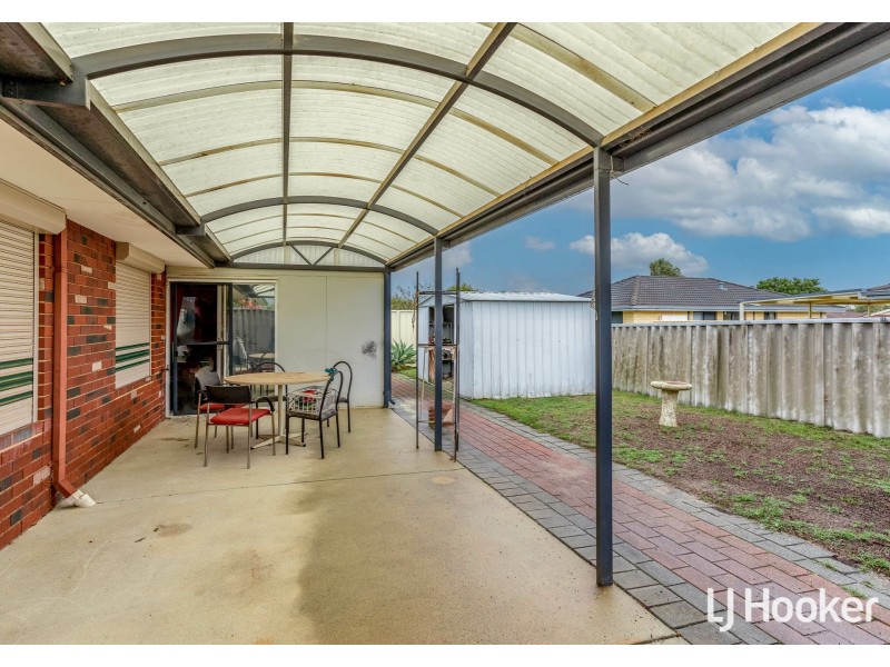 42 Ashworth Way, Brookdale WA 6112