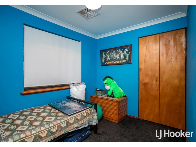 4 Kirk Close, Camillo WA 6111