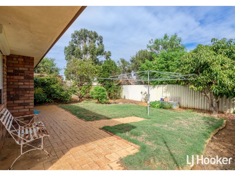 4 Kirk Close, Camillo WA 6111