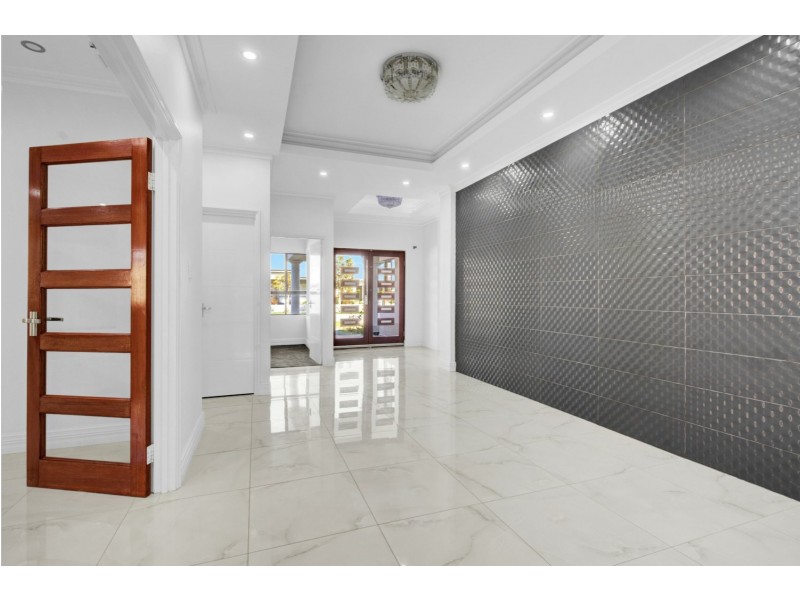 14 Bradstocks Grove, Southern River WA 6110