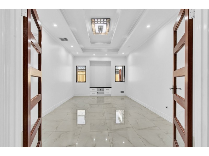 14 Bradstocks Grove, Southern River WA 6110