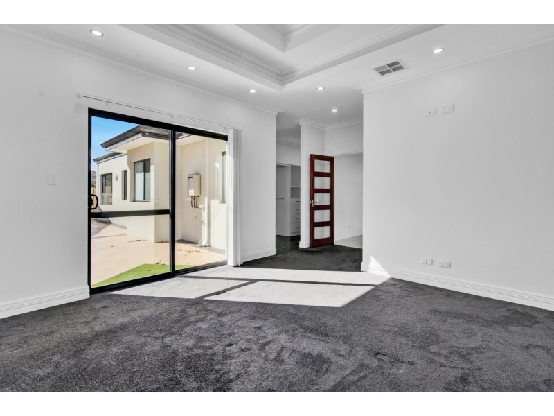 14 Bradstocks Grove, Southern River WA 6110