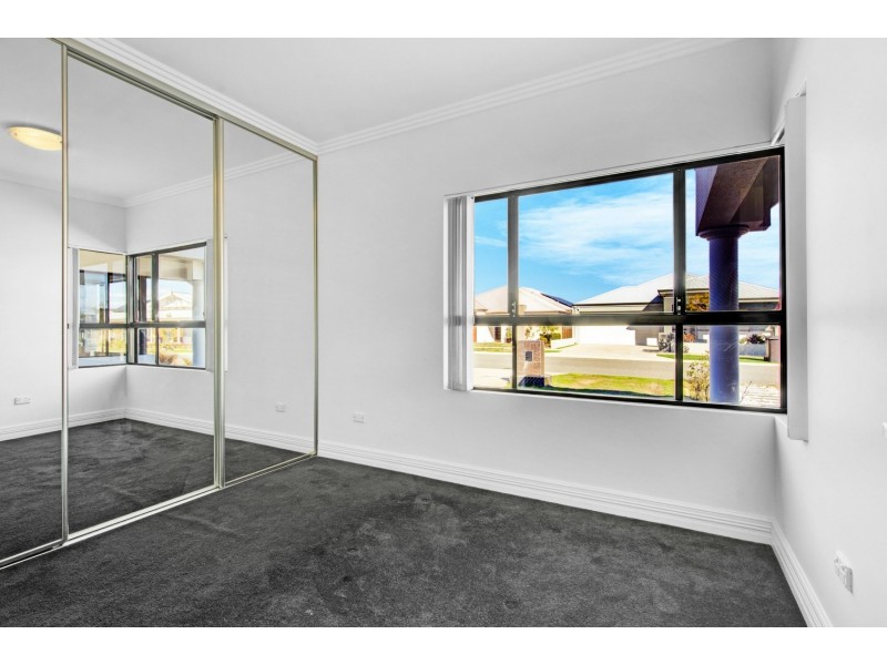 14 Bradstocks Grove, Southern River WA 6110