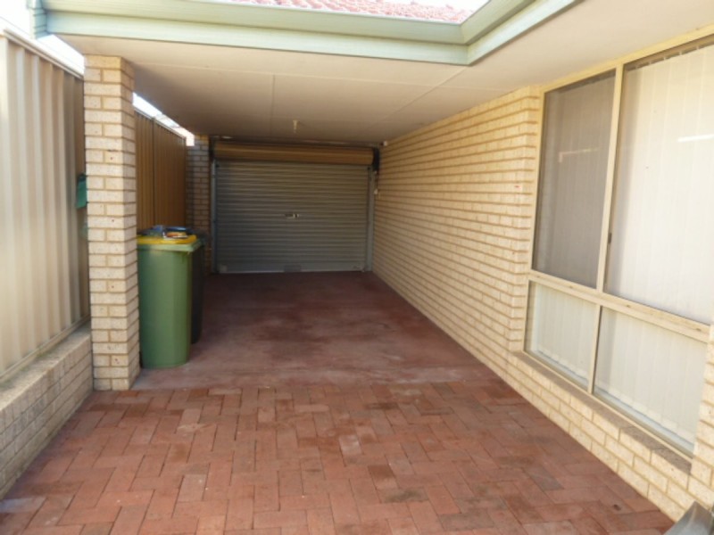 8/39 Spring Road, Thornlie WA 6108