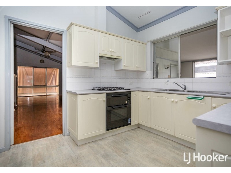 27 Shelburn Road, Thornlie WA 6108