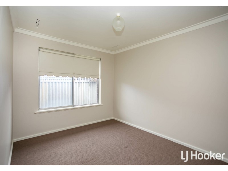 27 Shelburn Road, Thornlie WA 6108