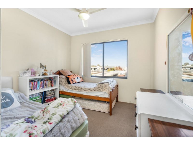 19/17 Southdown Place, Thornlie WA 6108