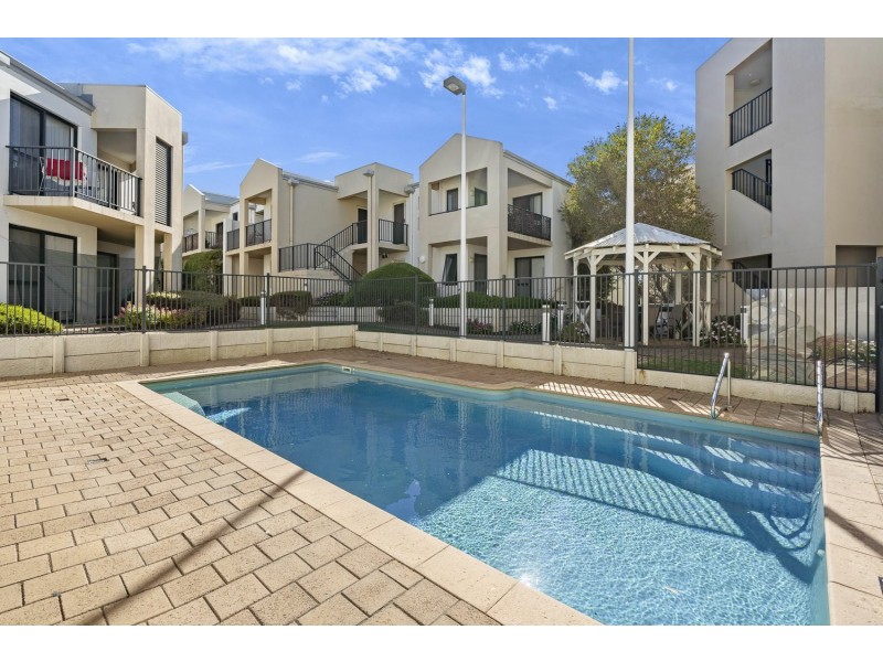 19/17 Southdown Place, Thornlie WA 6108