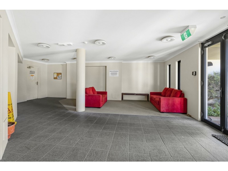 19/17 Southdown Place, Thornlie WA 6108