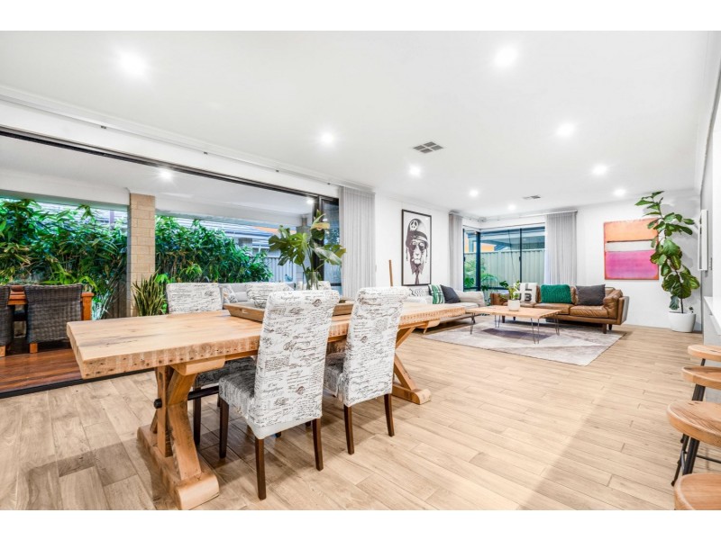 85 Bradstocks Grove, Southern River WA 6110