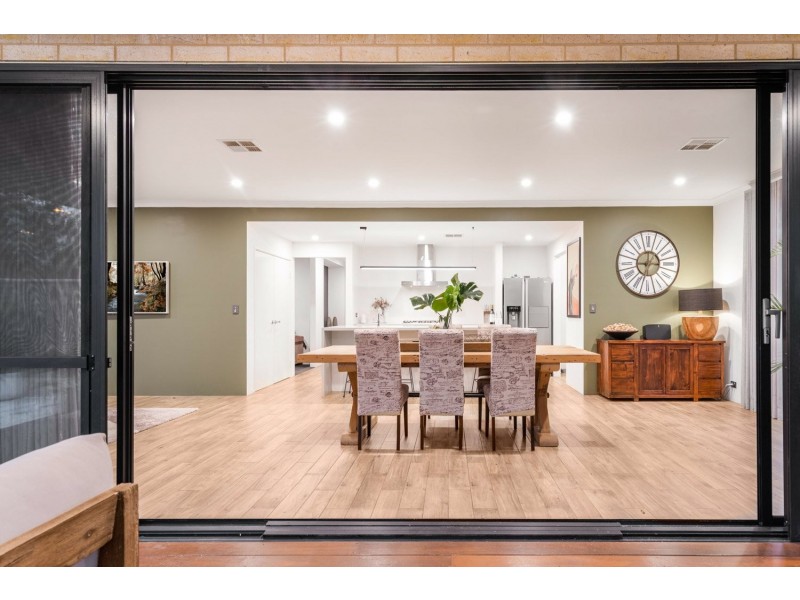 85 Bradstocks Grove, Southern River WA 6110