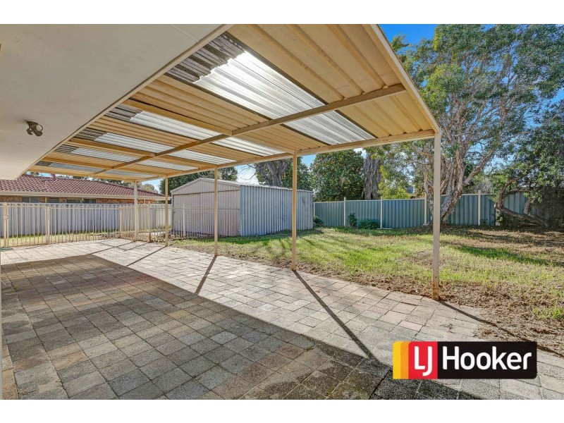 28 Silverhill Loop, Seville Grove WA 6112