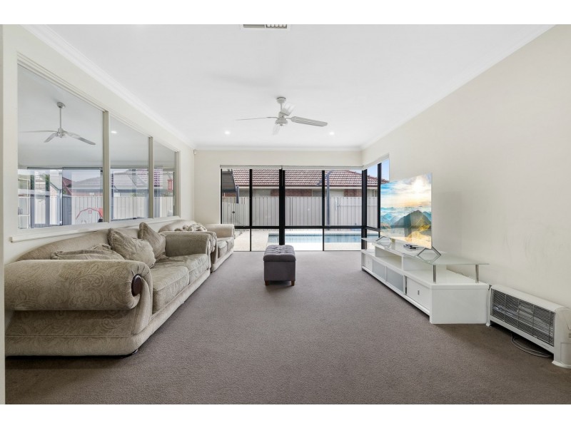 42 Ashridge Turn, Canning Vale WA 6155