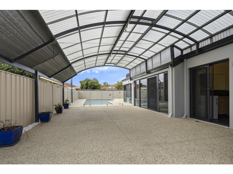 42 Ashridge Turn, Canning Vale WA 6155