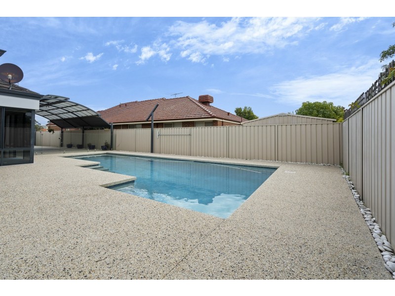 42 Ashridge Turn, Canning Vale WA 6155