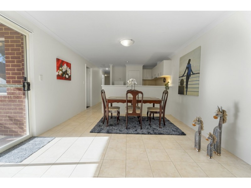 2/13 Muriel Street, Gosnells WA 6110