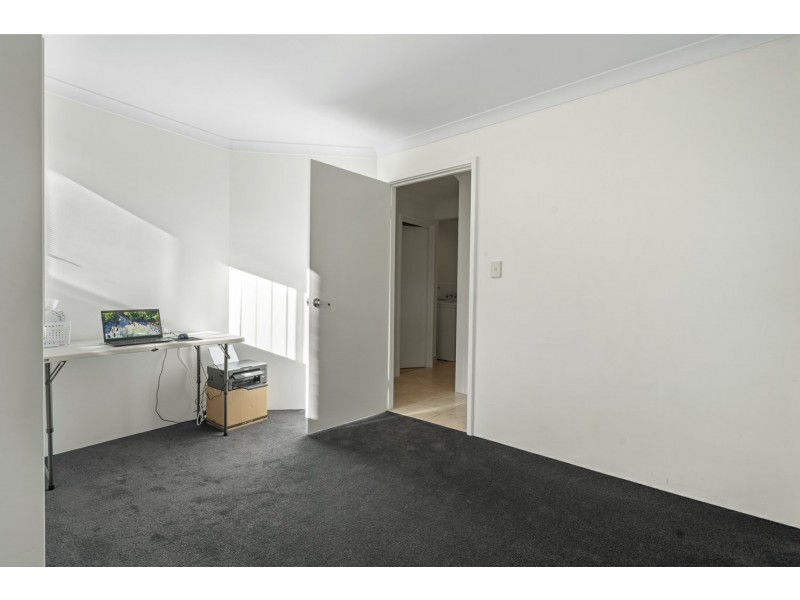 2/13 Muriel Street, Gosnells WA 6110