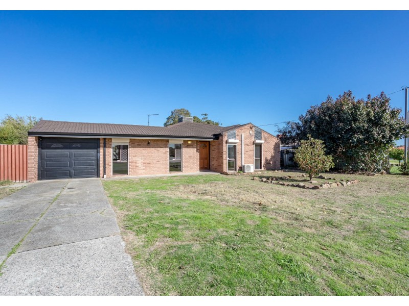 27 Prescott Drive, Gosnells WA 6110