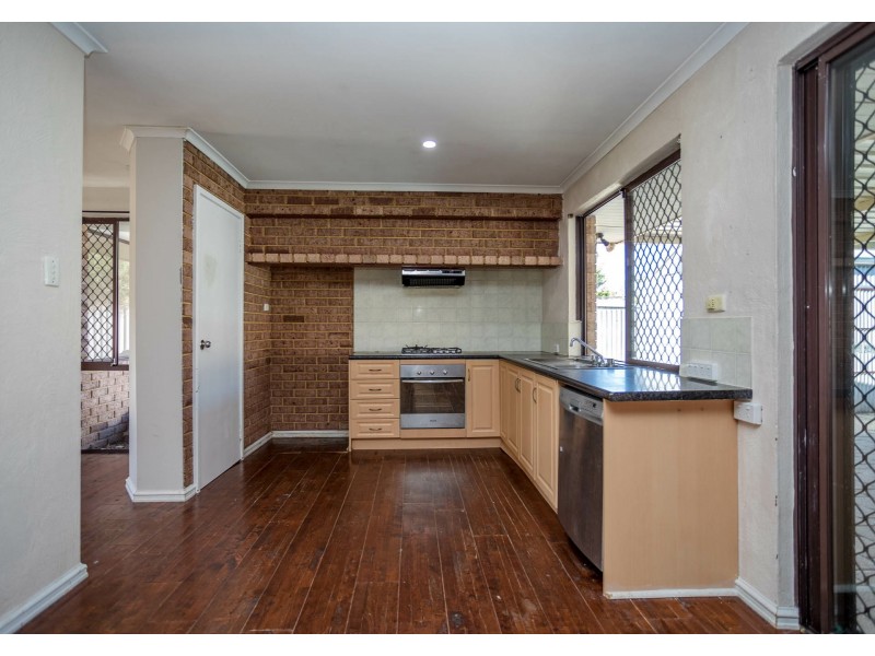 27 Prescott Drive, Gosnells WA 6110