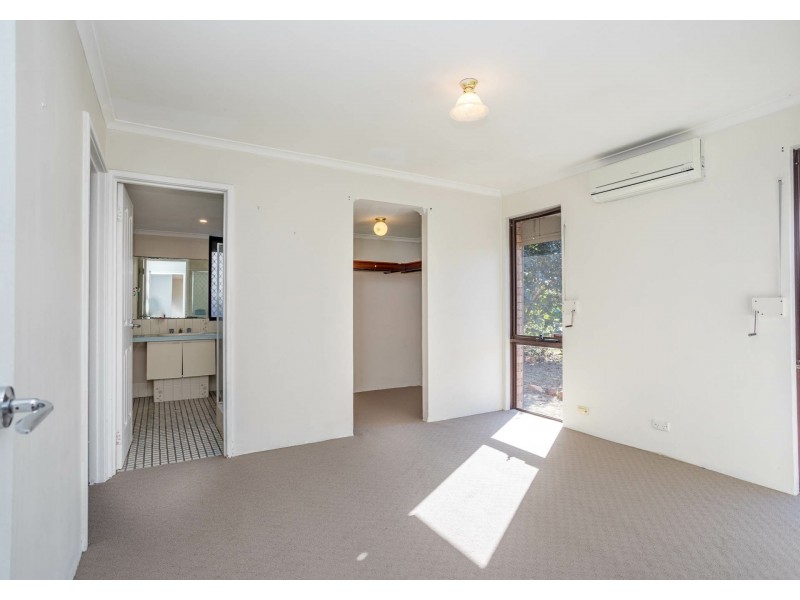 27 Prescott Drive, Gosnells WA 6110