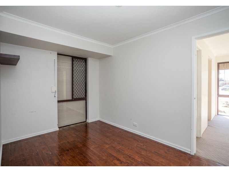 27 Prescott Drive, Gosnells WA 6110