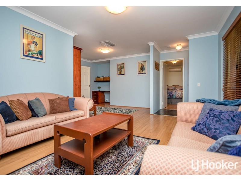 8 Hannan Place, Huntingdale WA 6110