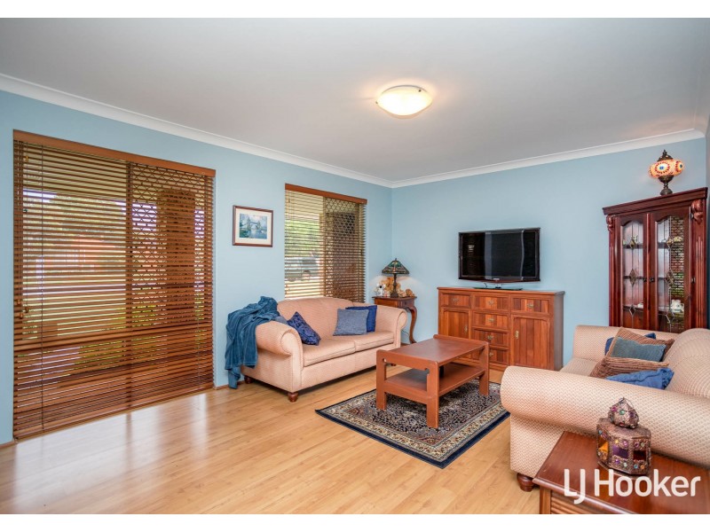 8 Hannan Place, Huntingdale WA 6110