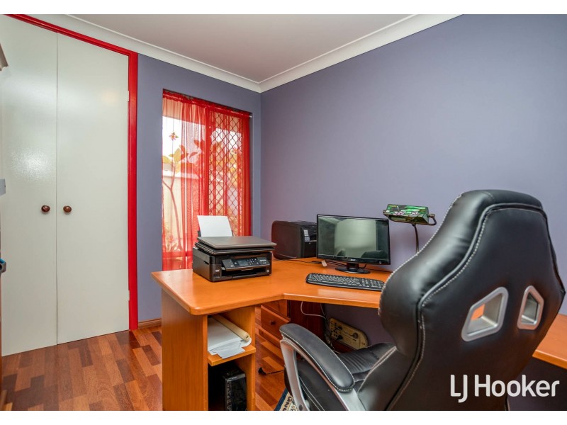 8 Hannan Place, Huntingdale WA 6110