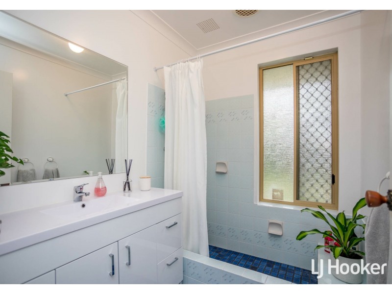 8 Hannan Place, Huntingdale WA 6110