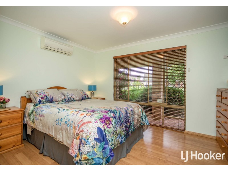8 Hannan Place, Huntingdale WA 6110