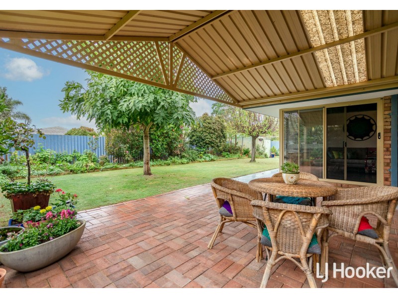 8 Hannan Place, Huntingdale WA 6110