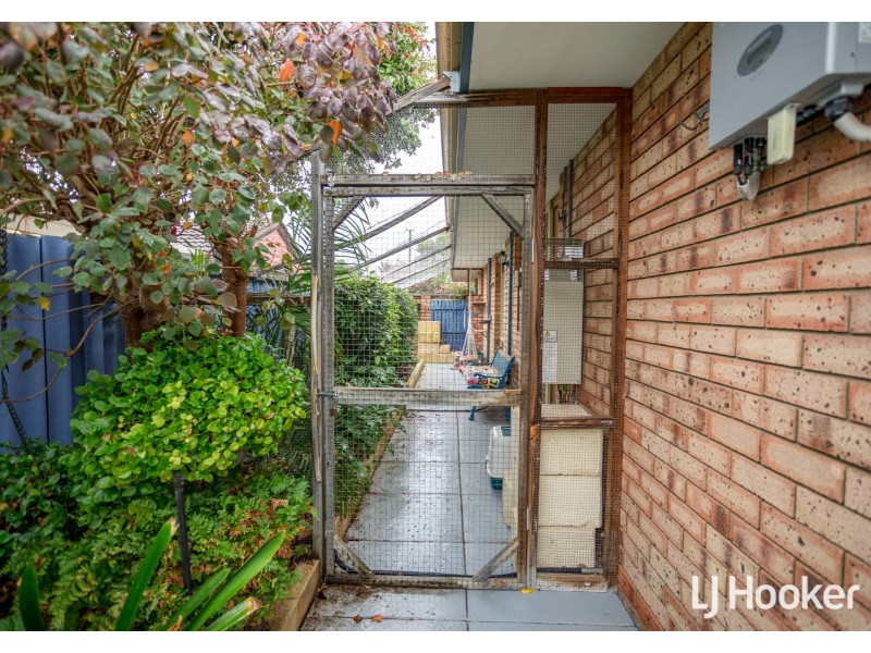 8 Hannan Place, Huntingdale WA 6110