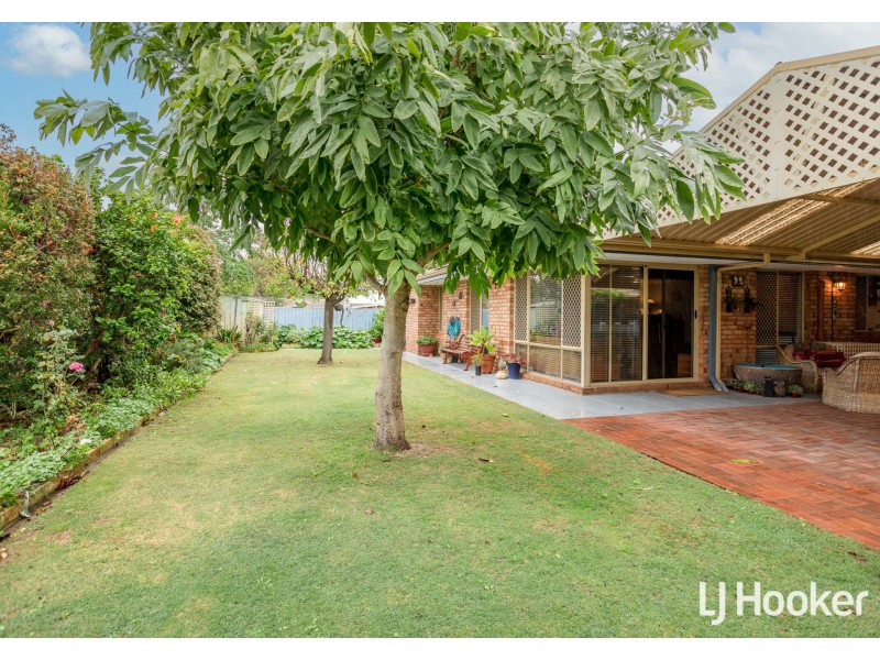 8 Hannan Place, Huntingdale WA 6110