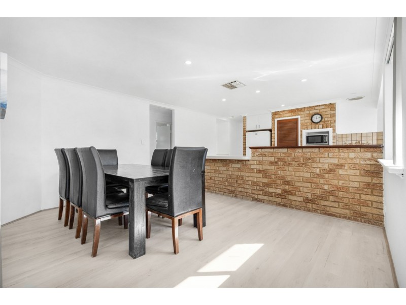 42 Explorer Drive, Thornlie WA 6108