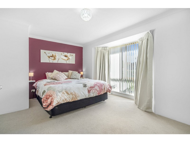 42 Explorer Drive, Thornlie WA 6108