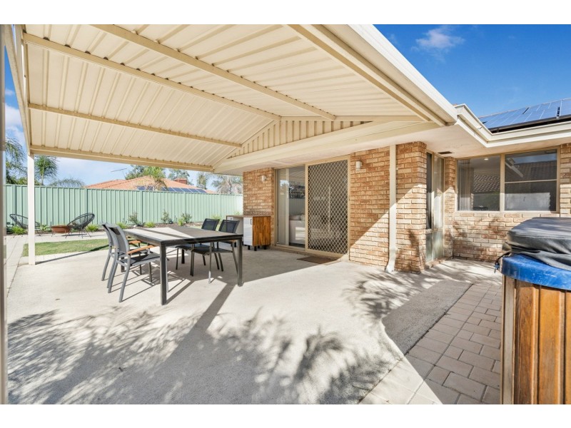 42 Explorer Drive, Thornlie WA 6108
